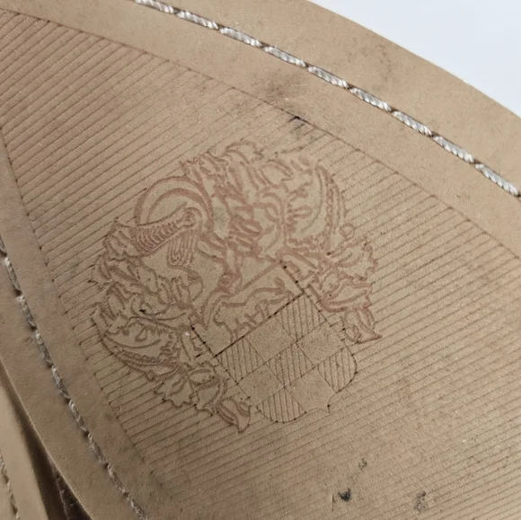 Vince Camuto Levana Heeled Booties Boots Perforated Pointy Toe Gray Beige Size 8 - Picture 13 of 14